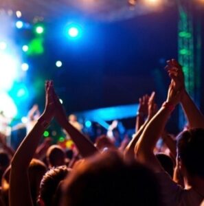 Sale da ballo e discoteche “quasi” tutte chiuse in provincia