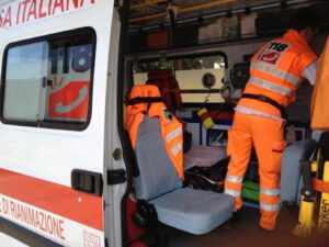 Trovata morta in casa, le indagini dei Carabinieri