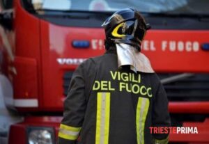 Appartamento in fiamme, gravi ustioni per un uomo di 101 anni