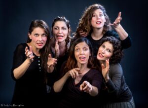 Cinque donne in scena al Sociale