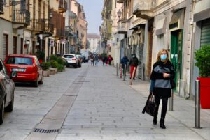Coronavirus: 9 decessi, 128 contagi e 256 guariti. Calano i ricoveri