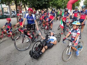 La staffetta di Alessandro, oggi da Valenza a Novi in handbike