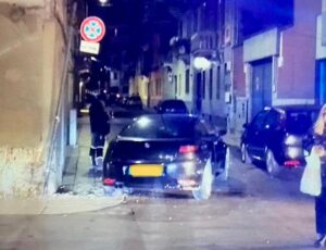 Scontro all’incrocio tra via Plana e via San Pio V: un ferito