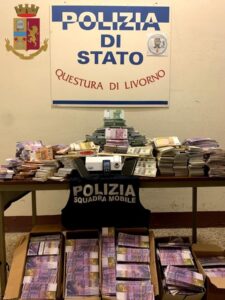 Truffa con banconote false a Livorno: il capo della banda è alessandrino