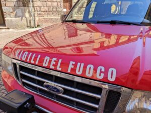 Tre intossicati lievi per un incendio a San Salvatore