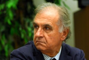 Vita di Stradella,  dalla politica al calcio