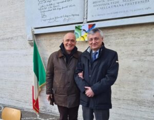 Carandini manifesta contro la guerra e il prefetto lo va a trovare