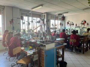 For.Al, corso gratuito a Valenza per operatore orafo