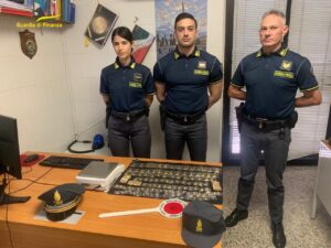Sequestrati oltre 10 chili di oro puro a Valenza