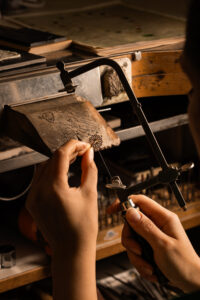 Mondo del gioiello: Damiani acquisisce Carraro