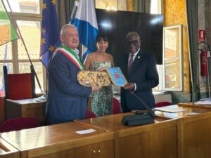 L’ambasciatore della Sierra Leone a Valenza. Opportunità in vista?