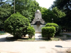 Valenza, gli Alpini finanzieranno il restauro del Monumento ai Caduti