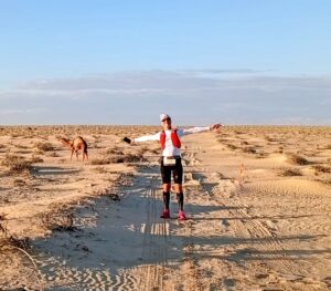 ‘Nasorosso’ e la corsa nel Sahara: “Racconto e ascolto storie”