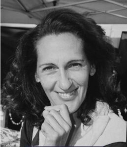 Terruggia: l’addio a Loredana in attesa dell’ufficialità delle esequie
